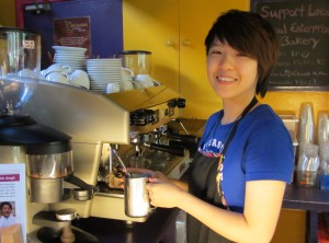 Students / https://www.crossroads.org.hk/wp-content/uploads/2014/04/Vols-Intern.jpg