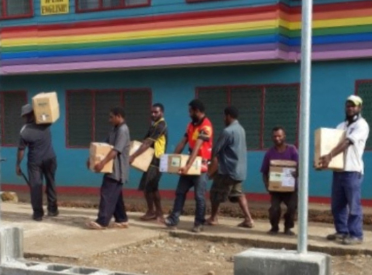 Papua New Guinea: Education in remote regions