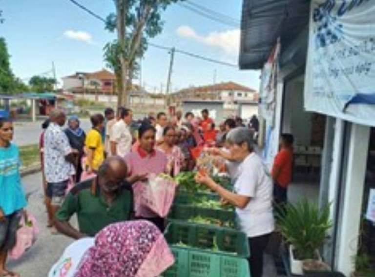 Malaysia: Helping refugees and rural communities