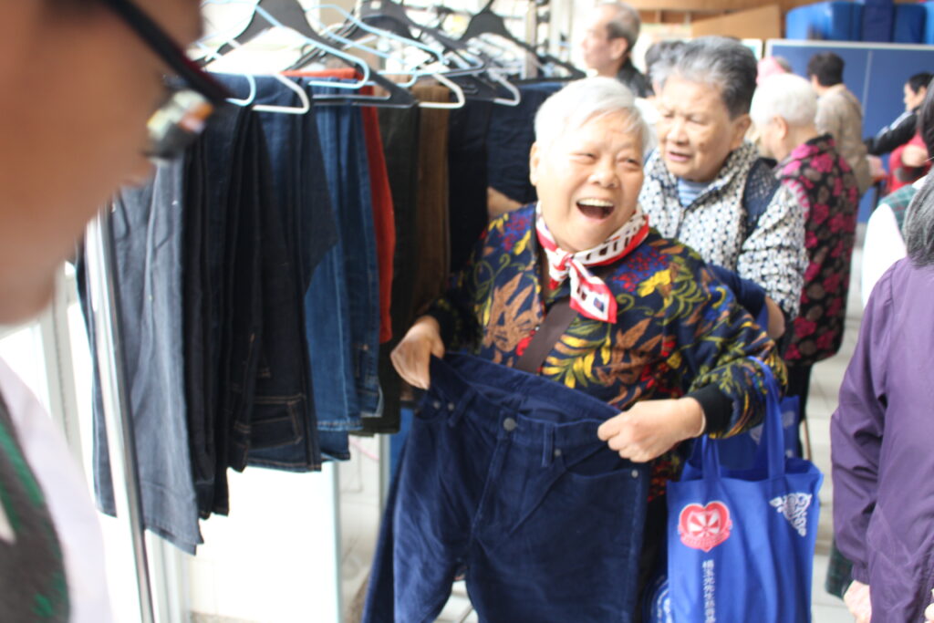 A winter blessing for Tuen Mun elderly