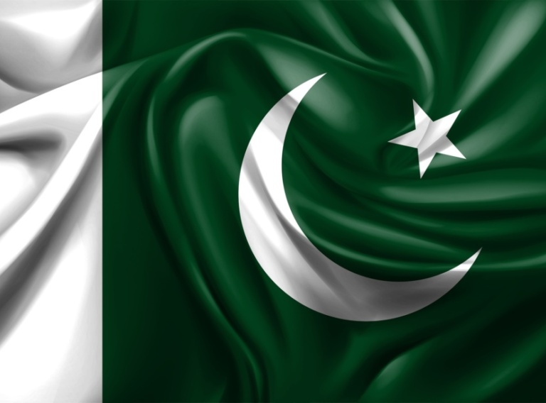 Pakistan flooding / https://www.crossroads.org.hk/wp-content/uploads/2022/09/flag-of-pakistan-5041782_1920-1024x614-1.jpg