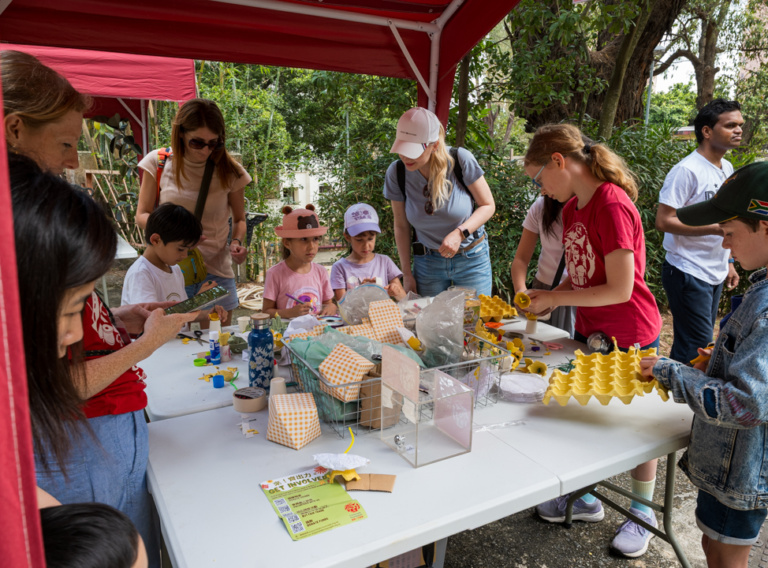 Craft and workshops  / https://www.crossroads.org.hk/wp-content/uploads/2025/10/2025.04.26-Spring-Event-1512525.jpg